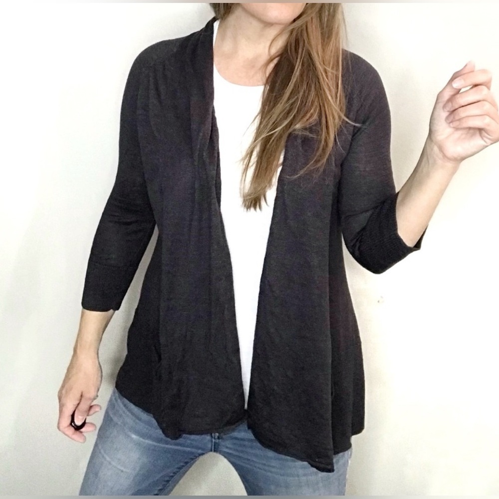 Angel of the North /Anthropologie gray tiered ruffle open linen cardigan - S